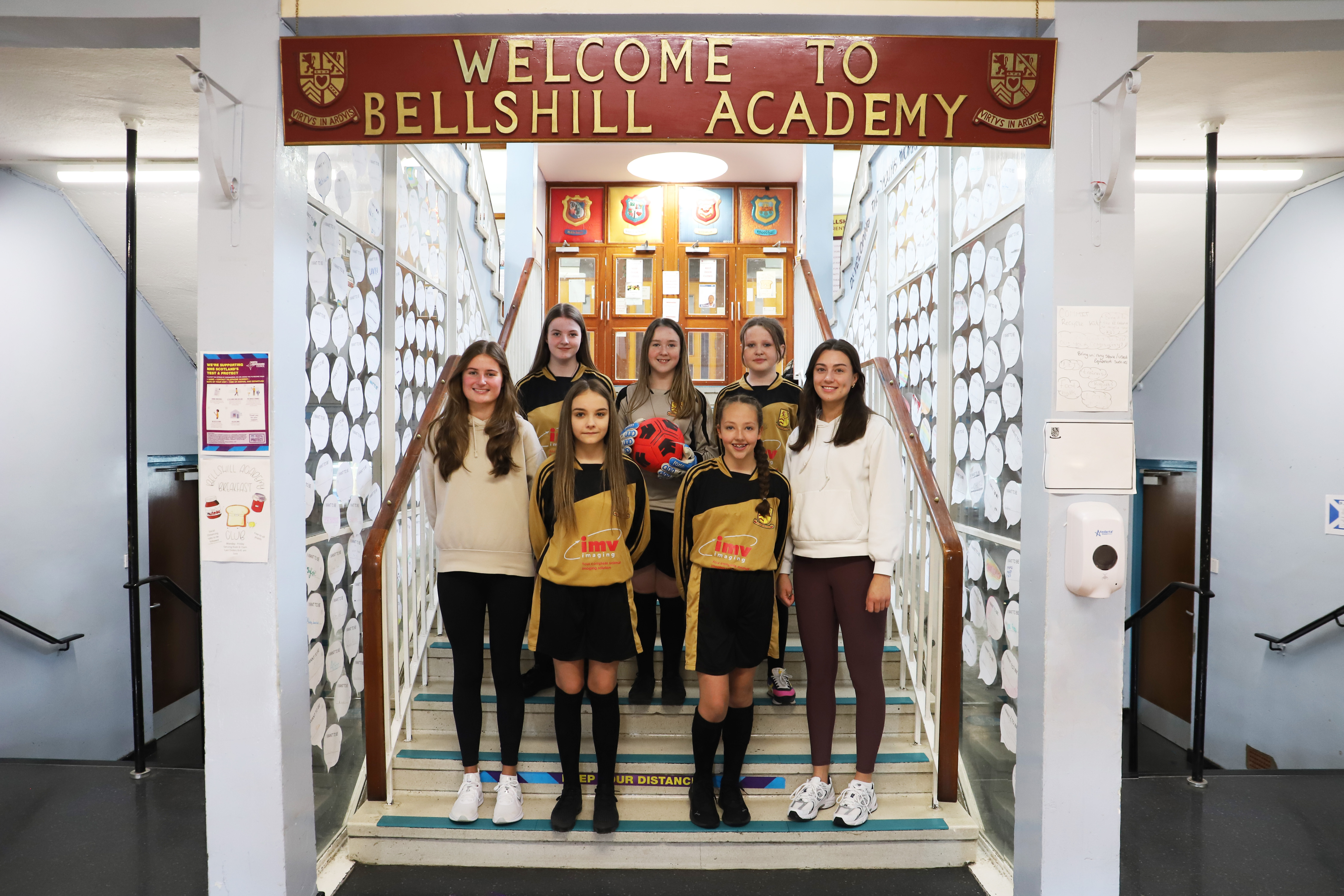 Bellshill A Girls Football Team 001 (002)